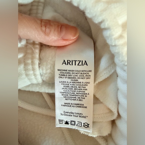 Aritzia Sweatfleece Cozy fleece Mega Fit Joggers Sweatpants Large Cream - Picture 4 of 8